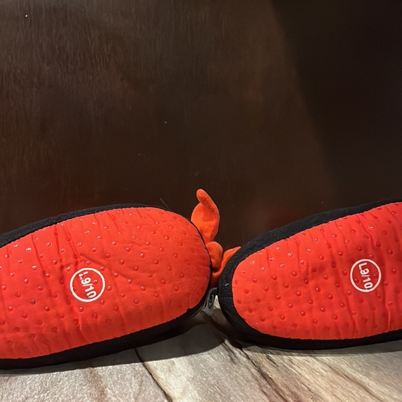 slippers - Picture 5 of 5